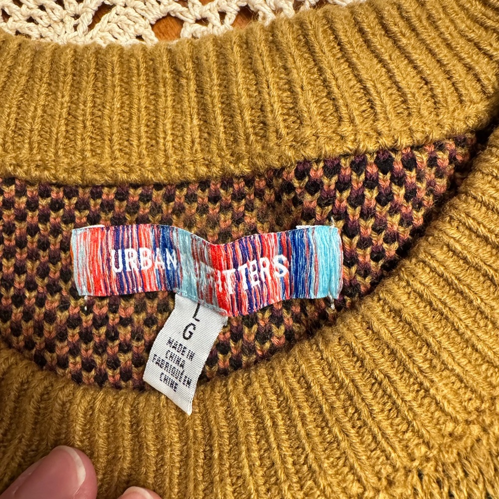 Multicolor Patterned Sweater - Picture 2 of 3
